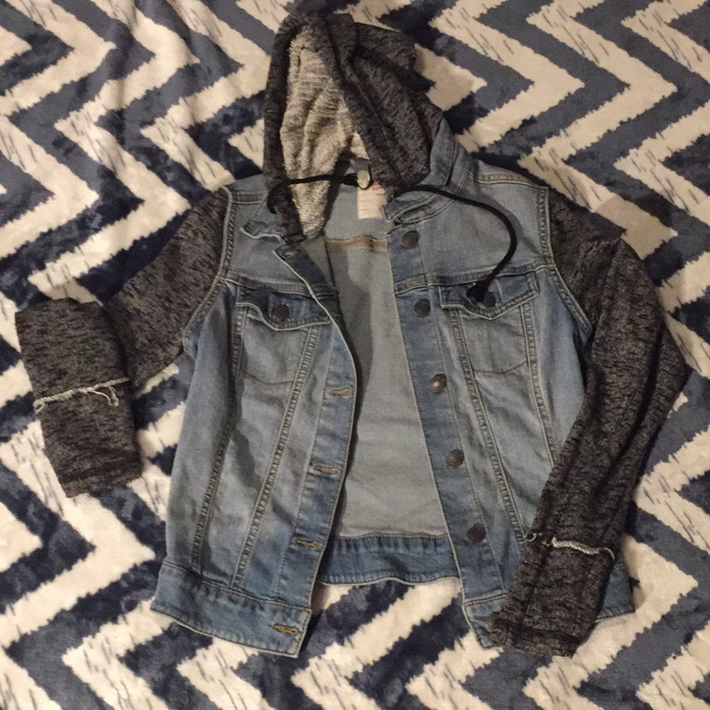 MOSSIMO Jean jacket